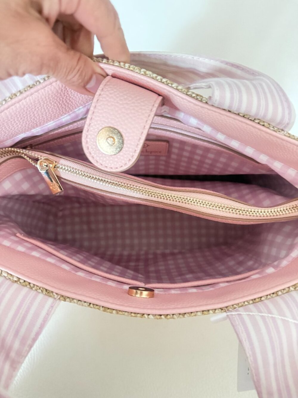 NWT NANETTE LEPORE BESSY TOTE CROSSBODY BAG NATURAL PINK GINGHAM W BOW - Picture 6 of 6